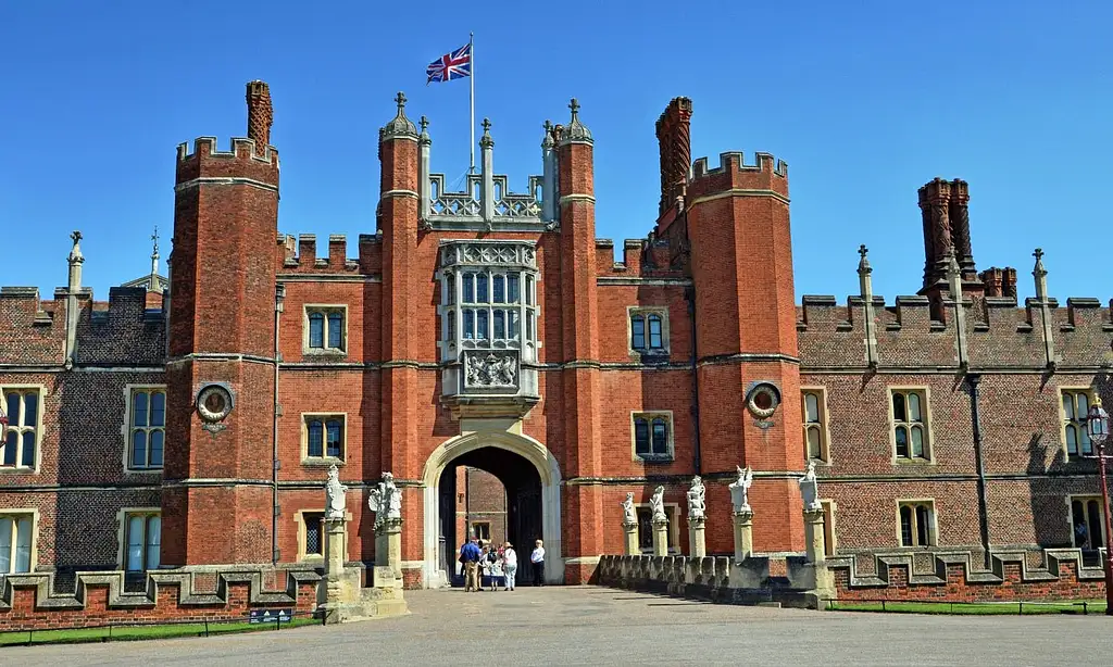 Hampton Court Palace Ticket | With Gardens & Maze