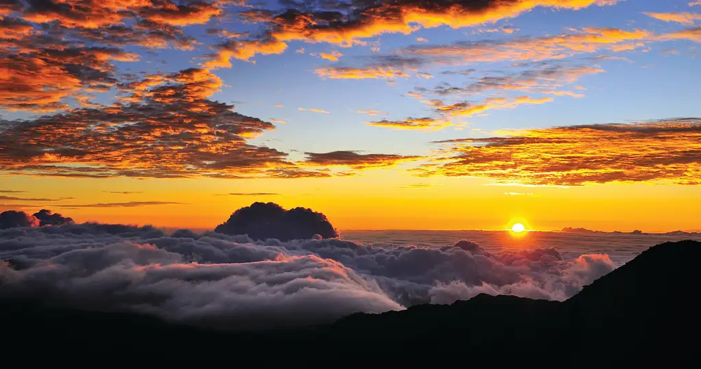 Haleakala Sunrise Tour with Breakfast | From Maui