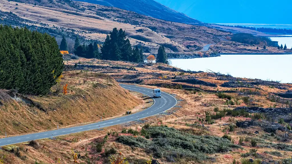 8 Day NZ Southern Crossing Small Group Tour | Kiwi Experience