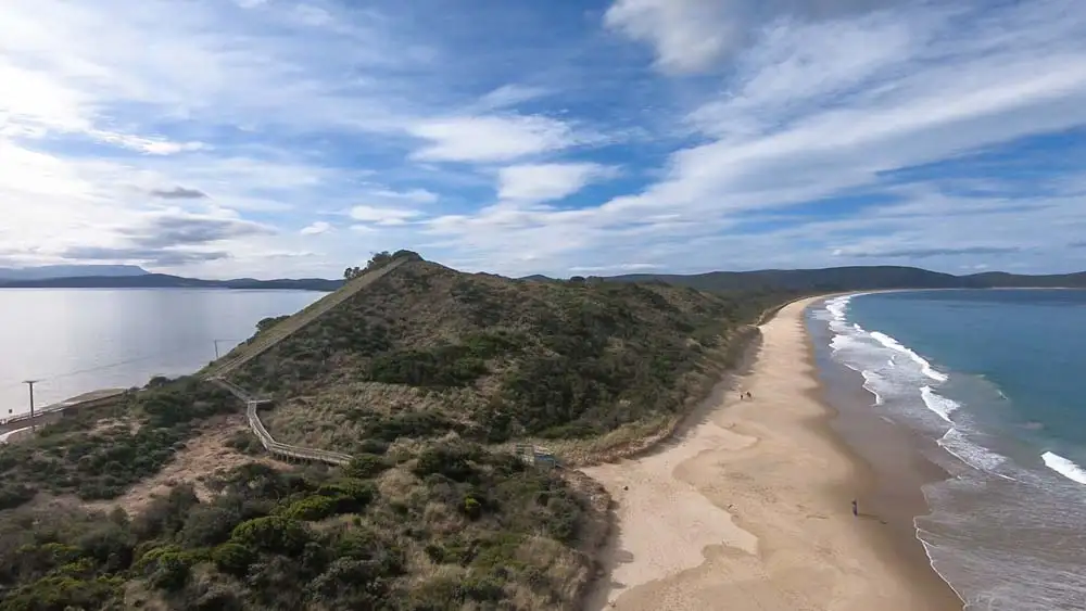 Bruny Islands Foods, Sightseeing And Exclusive Lighthouse Tour ex Hobart