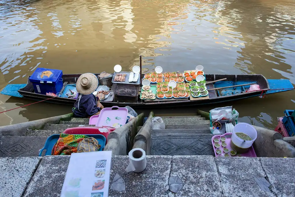 Railway Market and Amphawa Floating Market Tour from Bangkok