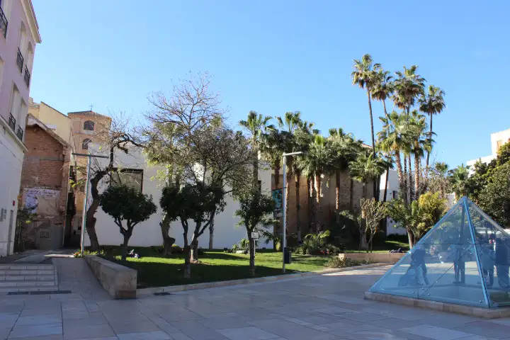Málaga Walking Tour Monumental