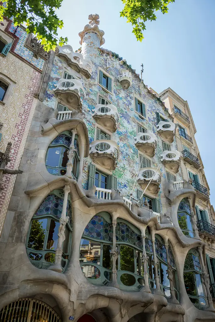 Best Of Barcelona Half-Day Tour With Skip-The-Line At La Sagrada Familia