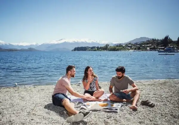 'Southern Round-up' Bus Pass | NZ South Island | Kiwi Experience