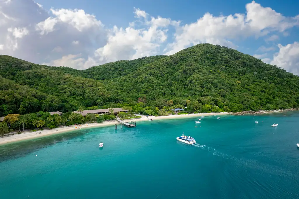 Fitzroy Island Full Day Tour
