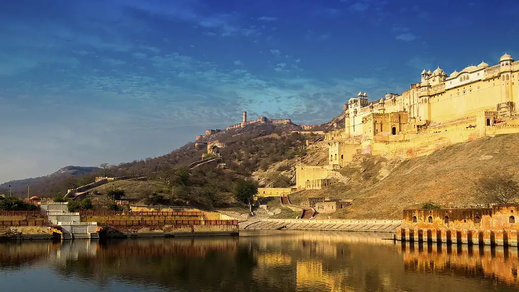 15 Day Delhi to Kathmandu Adventure | G Adventures