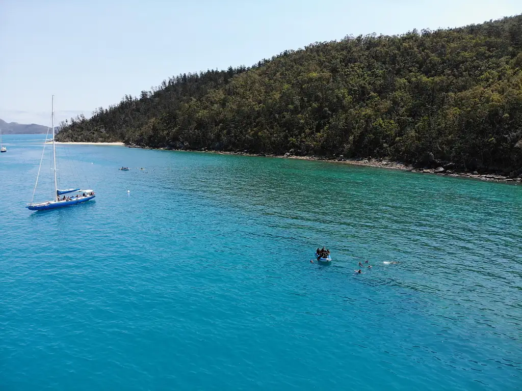 Whitsundays & Langford Reef Sailing Tour