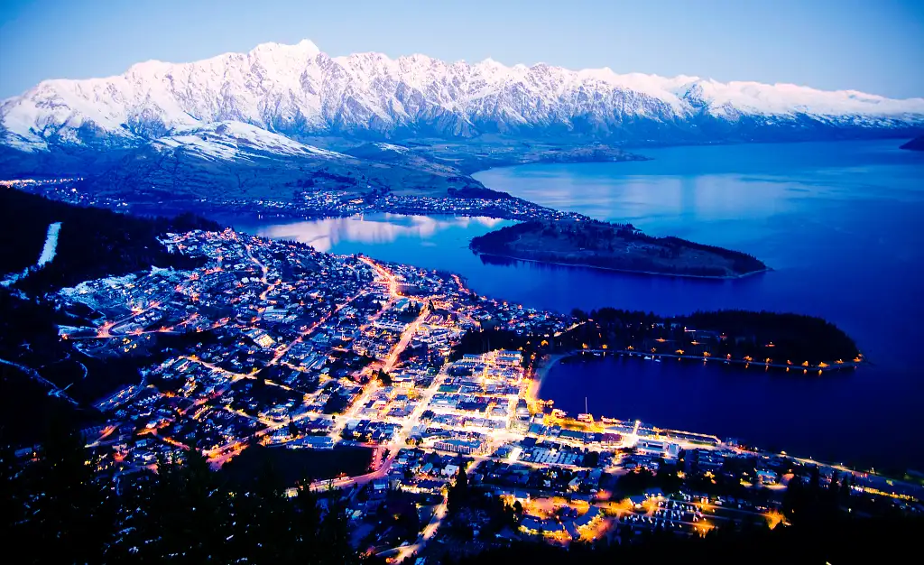 Christchurch to Queenstown Full Day Tour Via Mt Cook