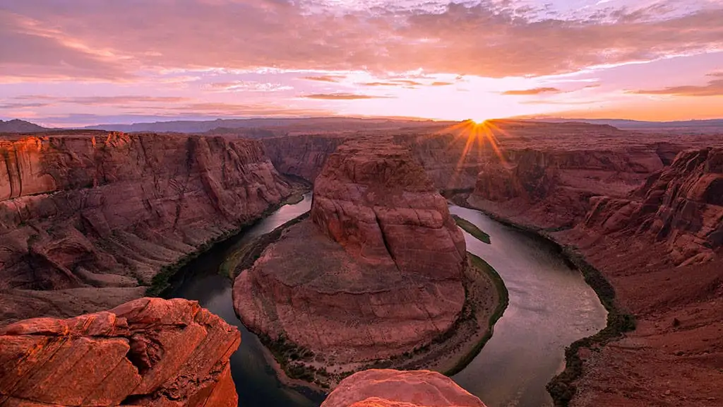 Upper Antelope Canyon And Horseshoe Bend Tour from Las Vegas