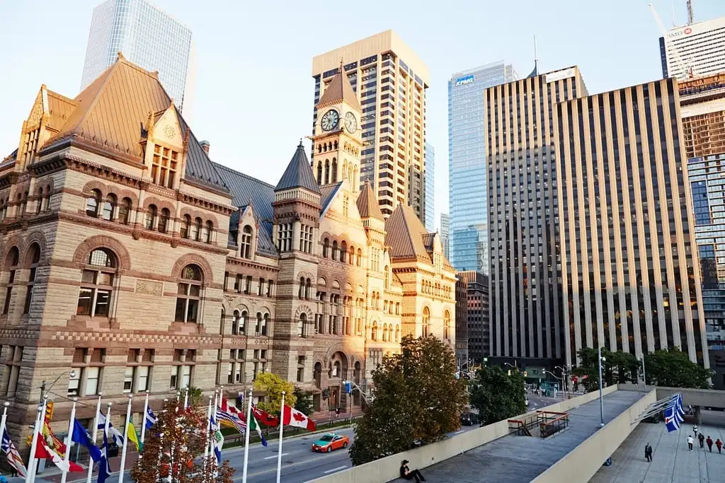 Scenic Toronto Night Tour