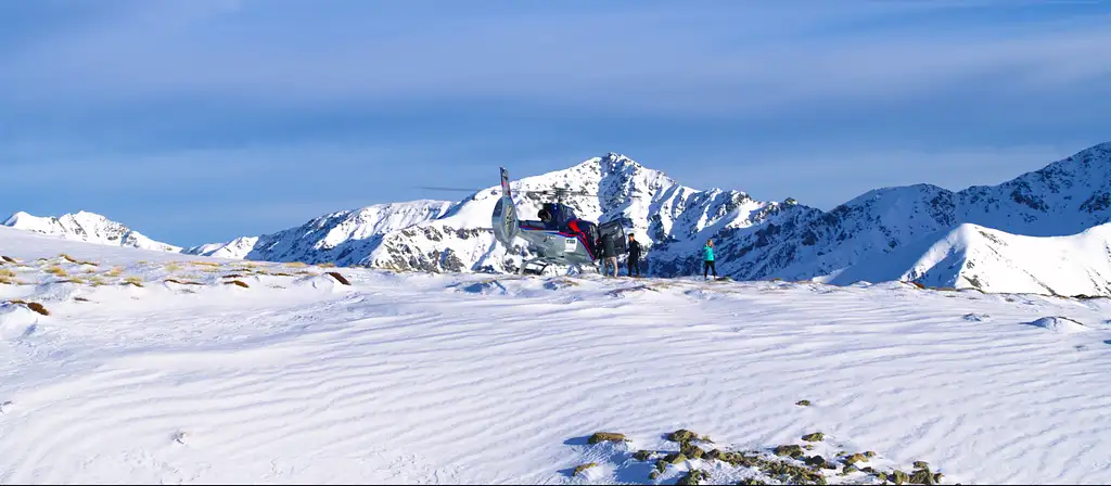 Aoraki Mount Cook Helicopter Flight with Mountain Landing