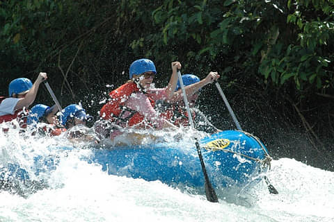 white-water-rafting-savegre