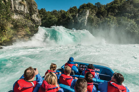 hukafalls jet boat
