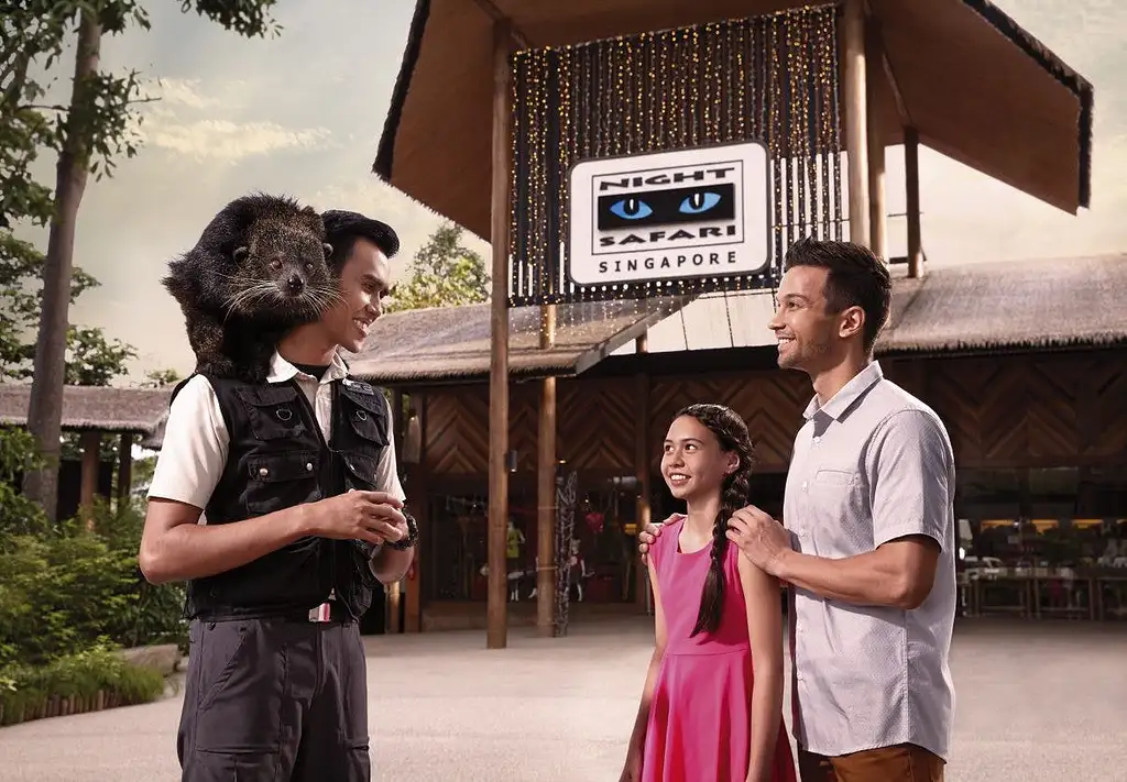Night Safari Tour in Singapore with Dinner