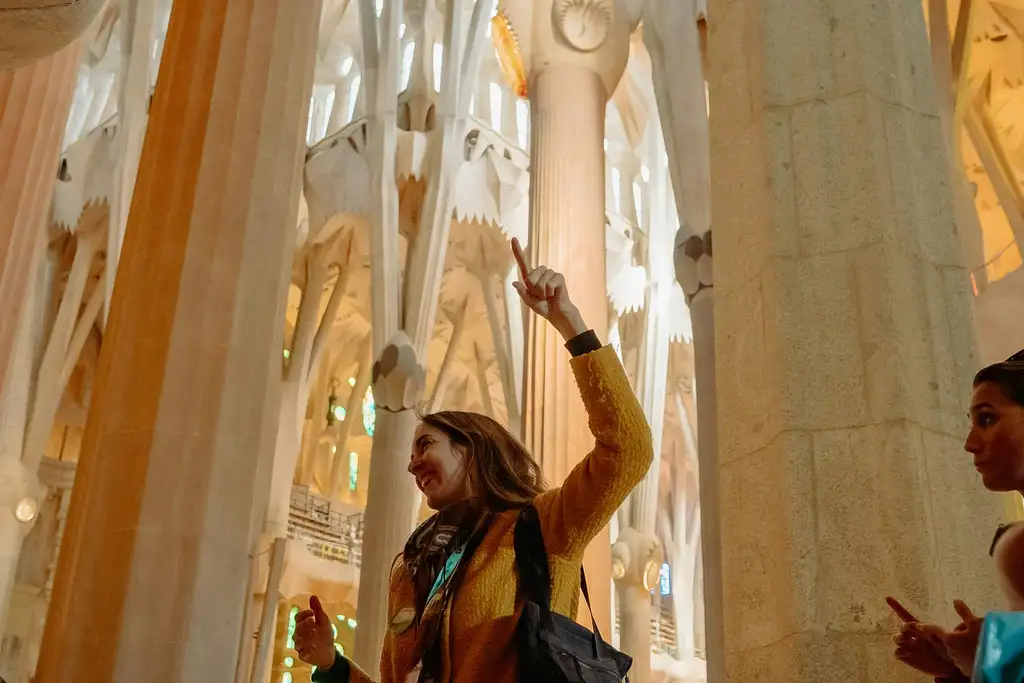 Sagrada Familia Skip-the-line Ticket And Guided Tour | Small-group Tour