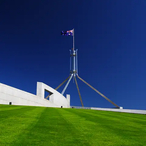 Best Highlights of Canberra Day Trip from Sydney
