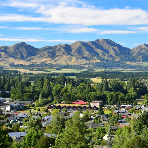 Best Hanmer Springs Day Tour From Christchurch