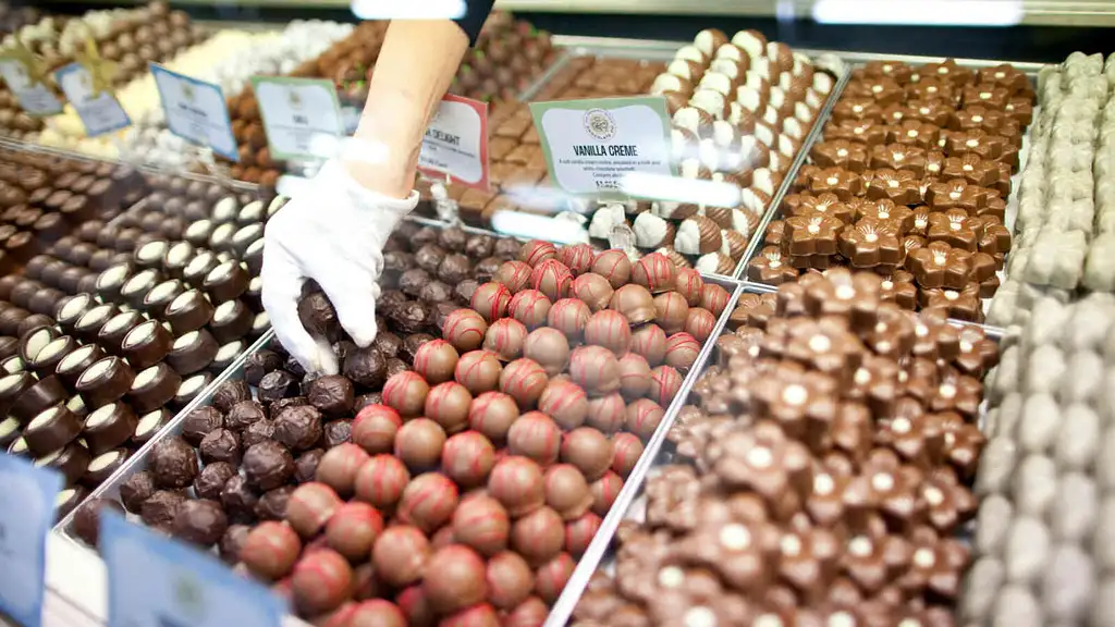 Indulgence Wine & Gourmet Delights Tour | By Coach