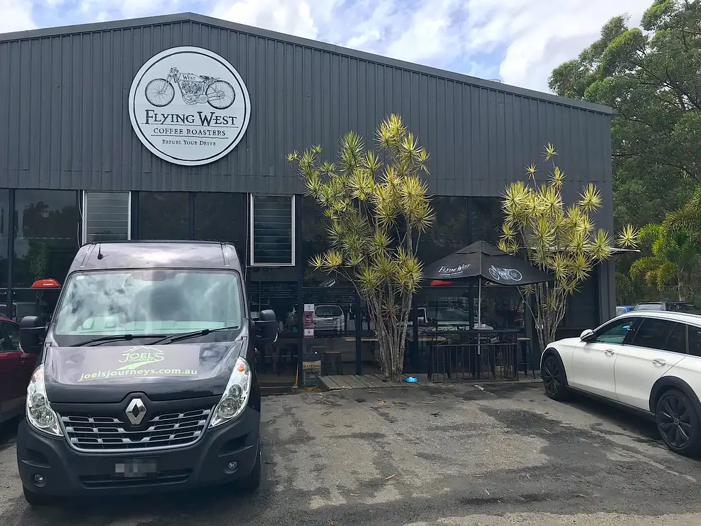 Eumundi Markets Tour Deluxe with VIP Access and Gourmet Lunch (Premium Private Tour)