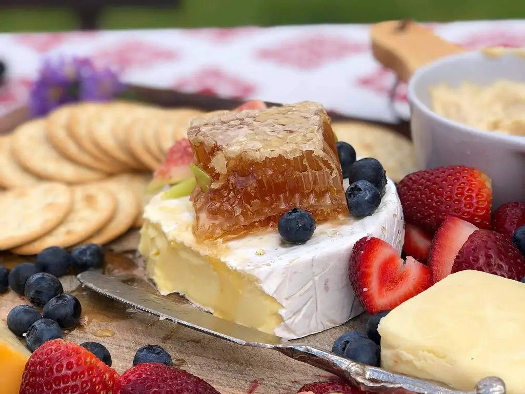 Sunshine Coast Hinterland Cheese & Wine Tour