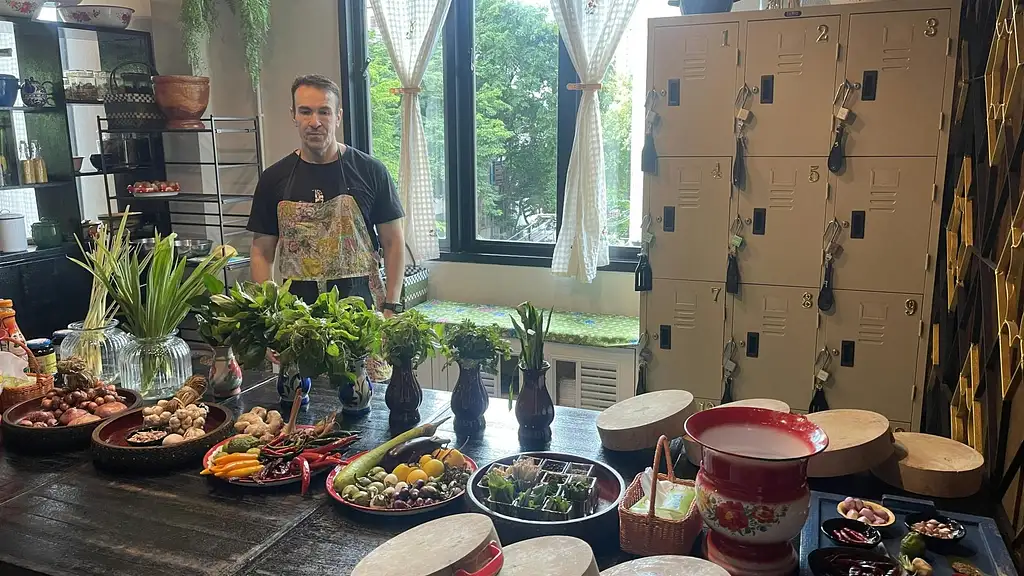 Silom Thai Cooking Class with Market Tour