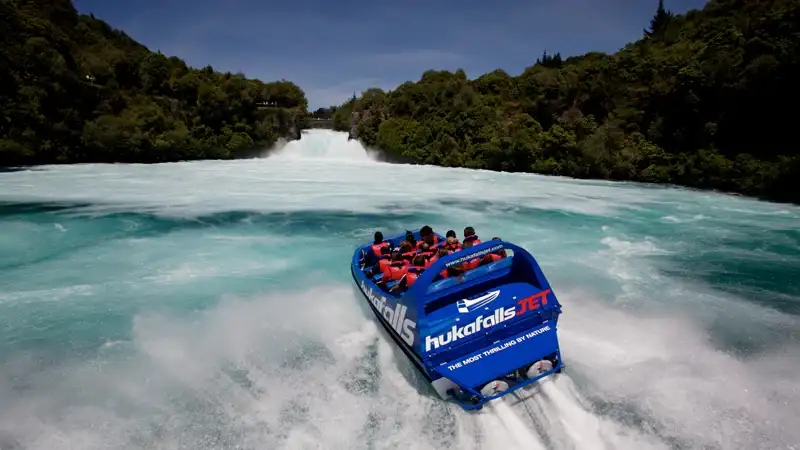 16 Day NZ South Island Encompassed: Wellington to Wellington | G Adventures 18 to 30somethings