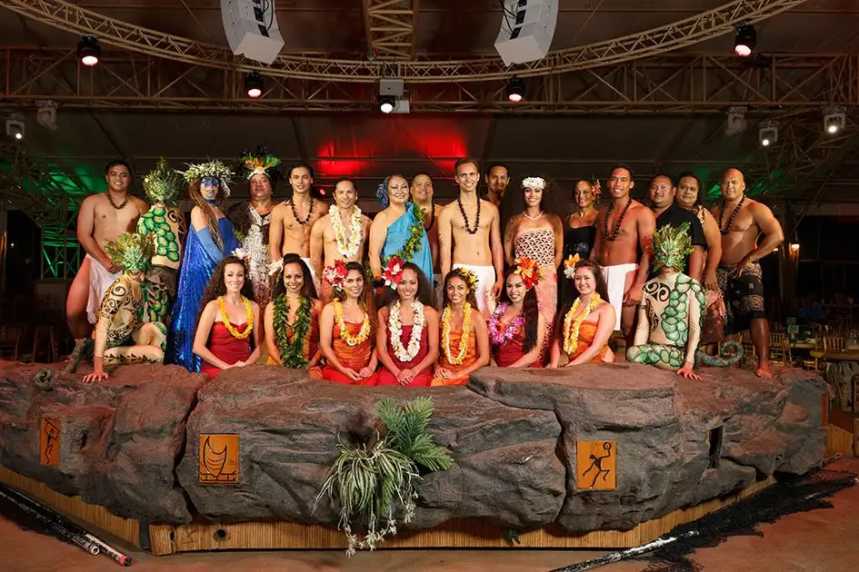 Manor House Experience - Luau Kalamaku