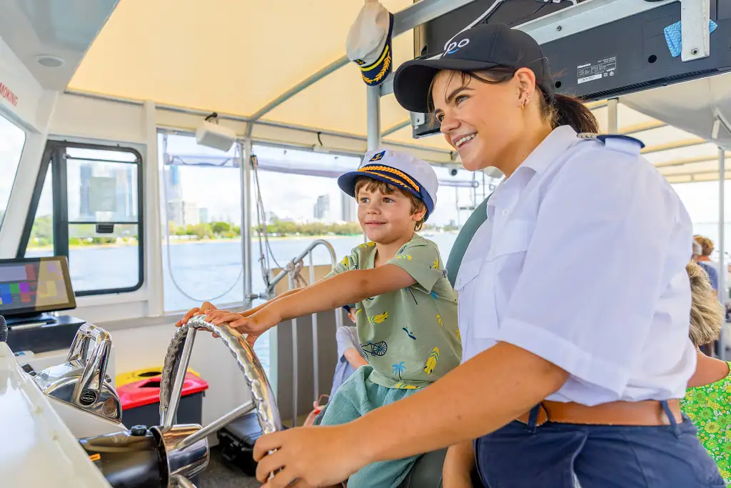 2 Hour Gold Coast Sightseeing Cruise