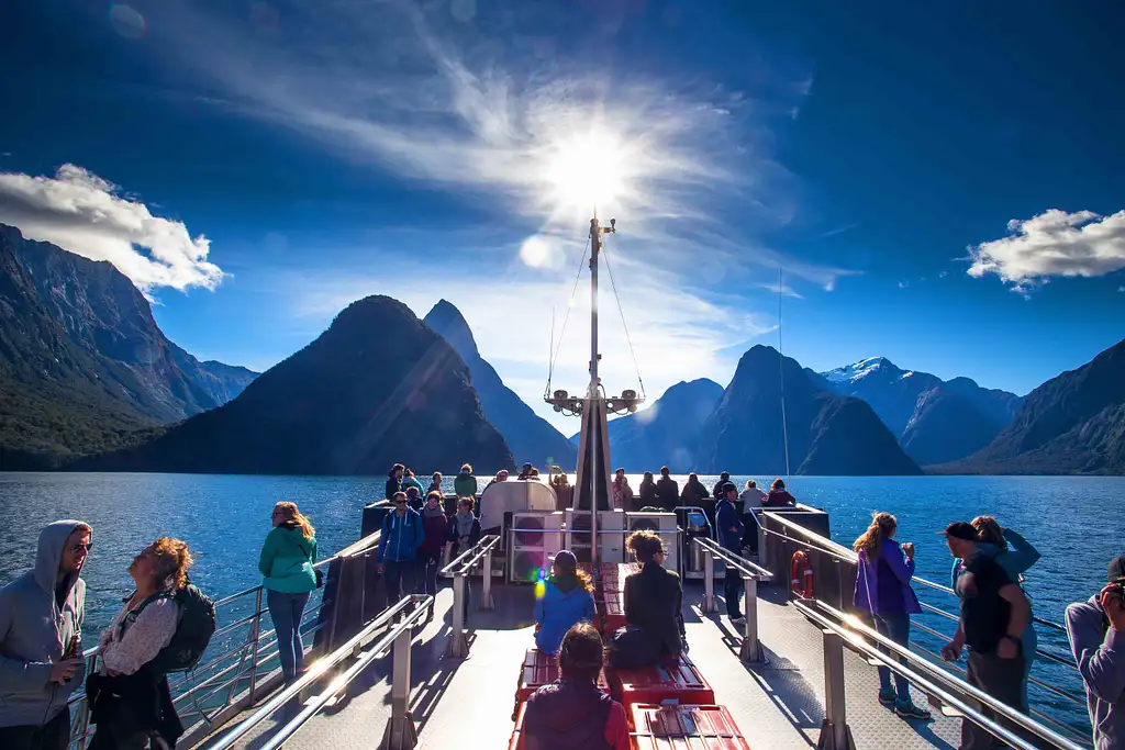 11 Day Takahe Tour | Christchurch to Christchurch | Stray
