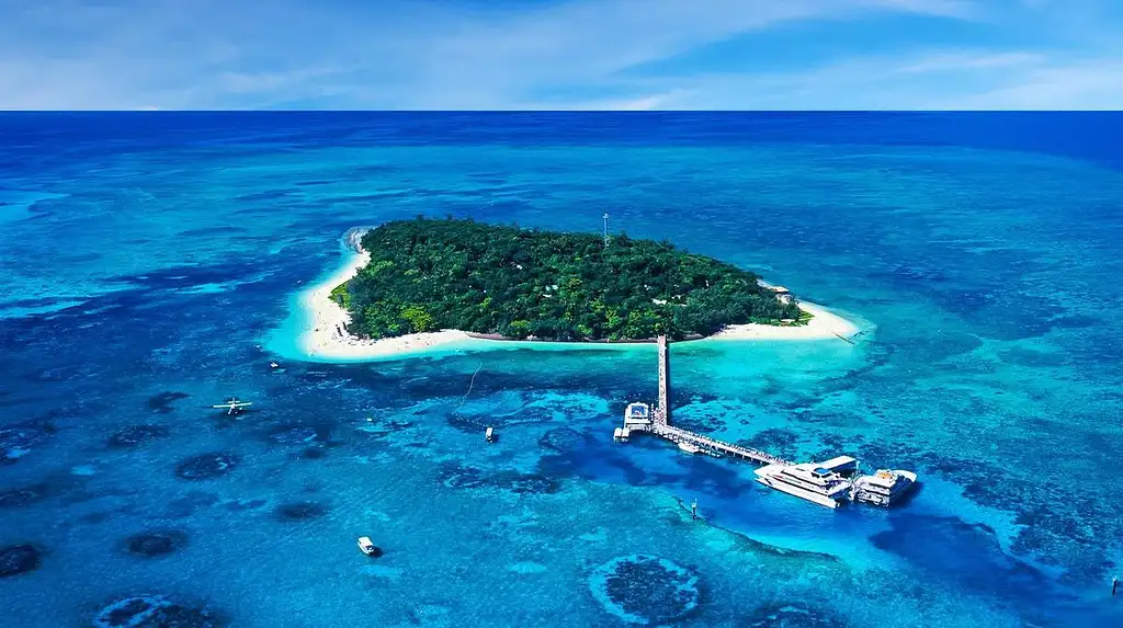 Green Island Fly & Cruise Combo