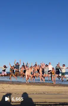 POV: you go on a 3 Day Fraser Island Tour with a group of people that started of as strangers but turned into lifelong friends 🌞🌴