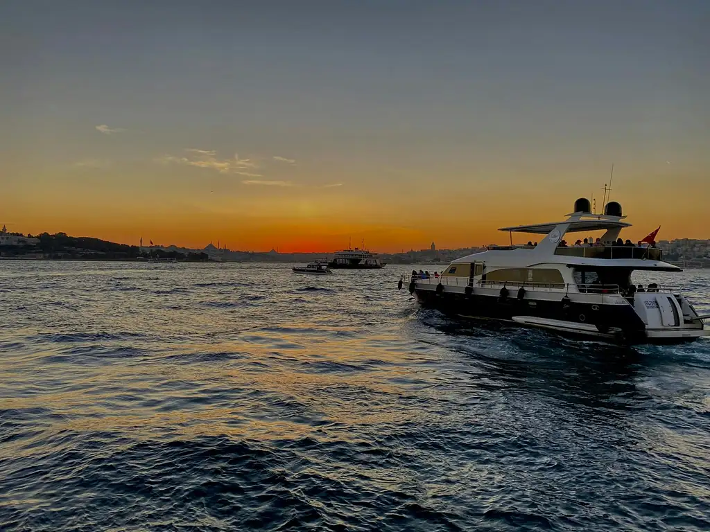 All-in-One Istanbul Tour with Sunset Yacht Cruise | Full-day Guided Tour