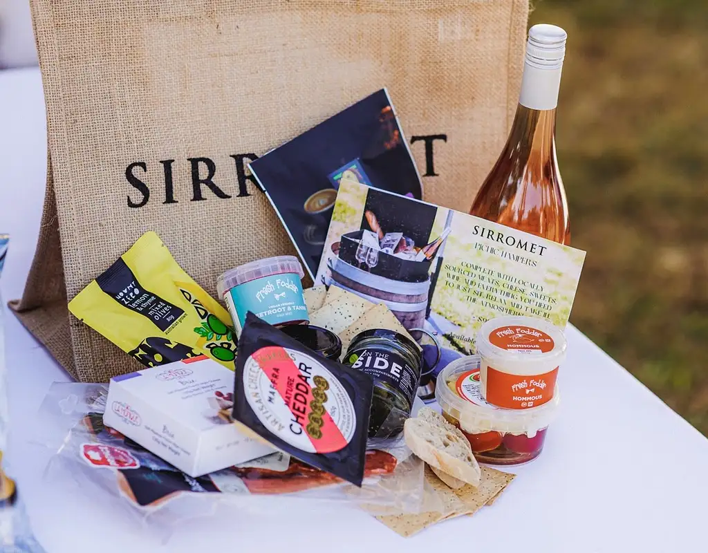 Ultimate Sirromet Winery Experience | Picnic in the Paddock