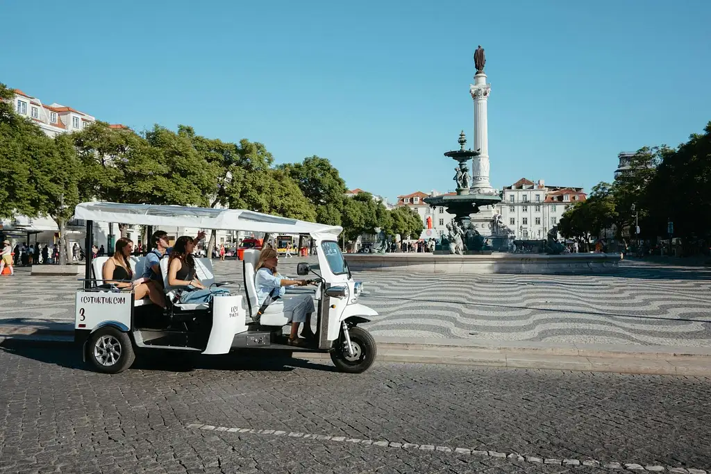 3-hour Best Of Lisbon Tuk Tuk Tour