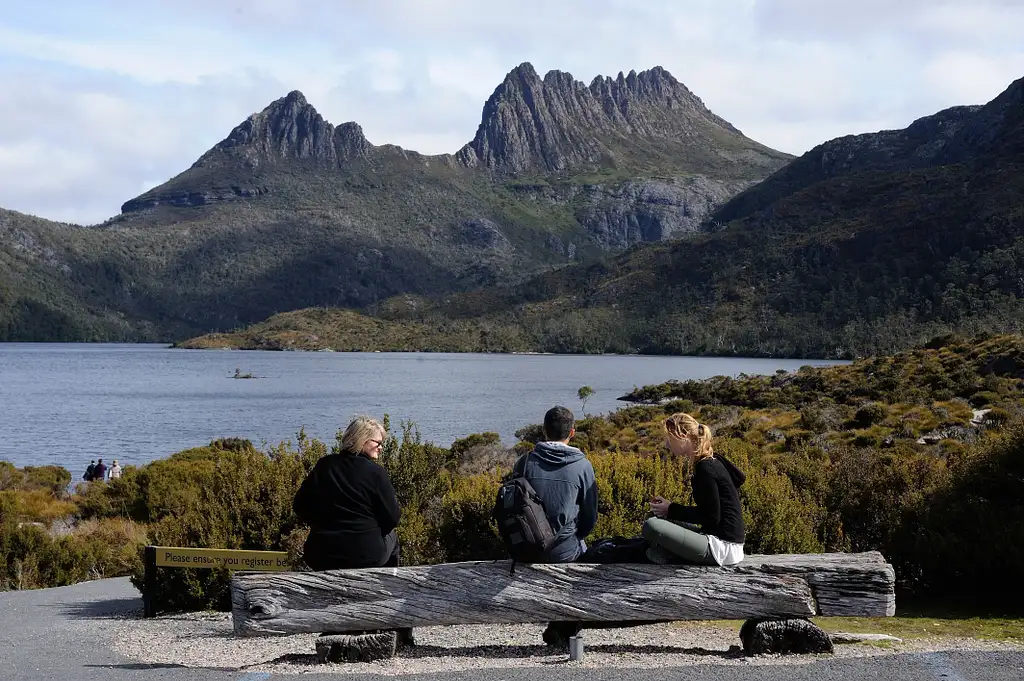 6 Day Tasmania Unveiled: Discovering Icons and Hidden Gems