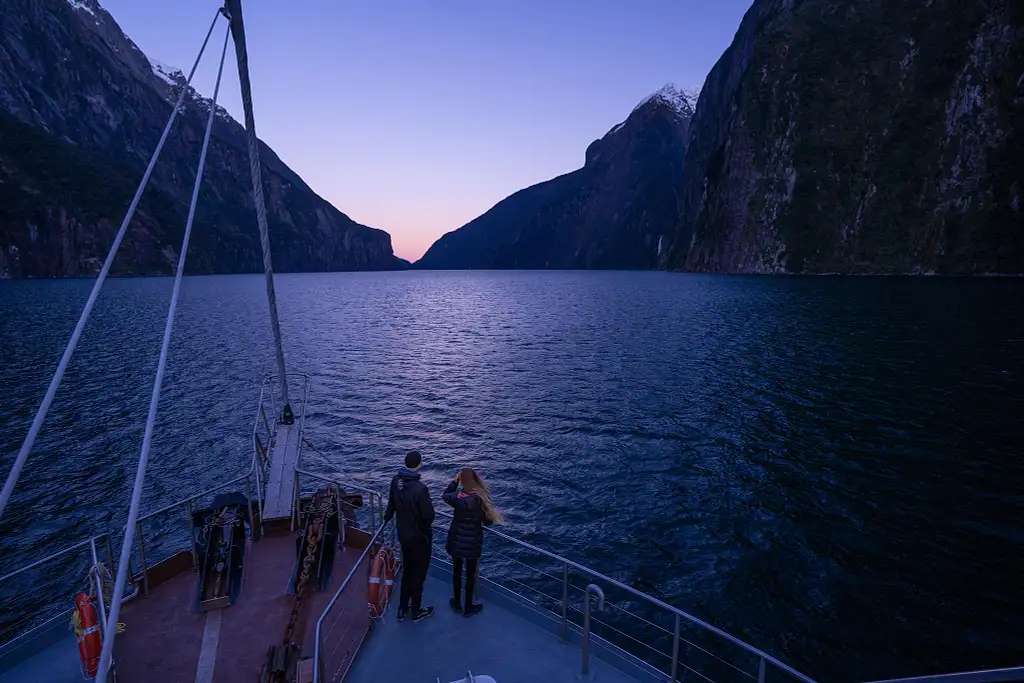 Milford Sound Overnight Cruise | Departing Milford Sound