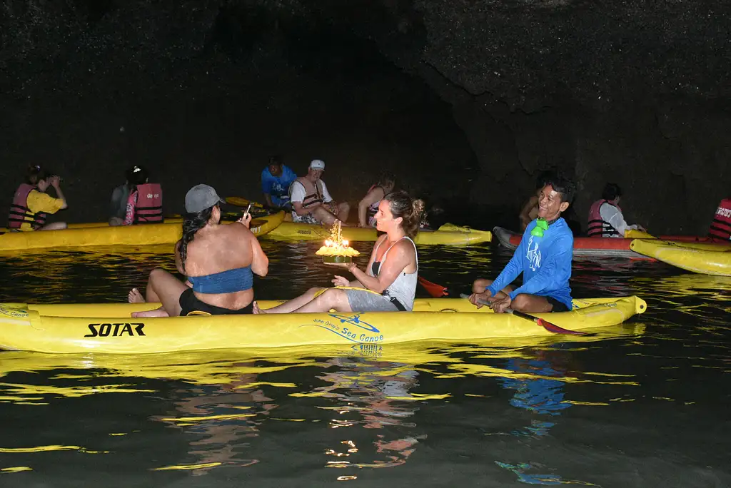 Hong Starlight Kayaking and Loi Krathong Ceremony from Phuket Full Day Tour