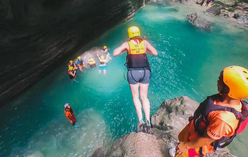 16 Days Philippines Discovery with Siargao