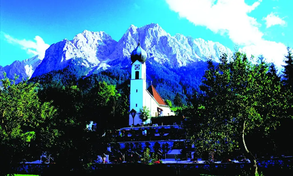 Ettal Monastery and Zugspitze Day Tour