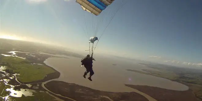 Auckland Skydive deal - 13,000ft Tandem Skydive