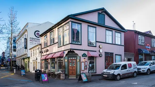 3 Days in Iceland: Reykjavik & Snæfellsnes Peninsula | G Adventures