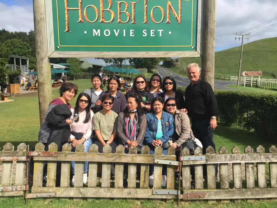 Hobbiton Movie Set & Te Puia Geothermal Wonderland Day Tour - Departing Auckland