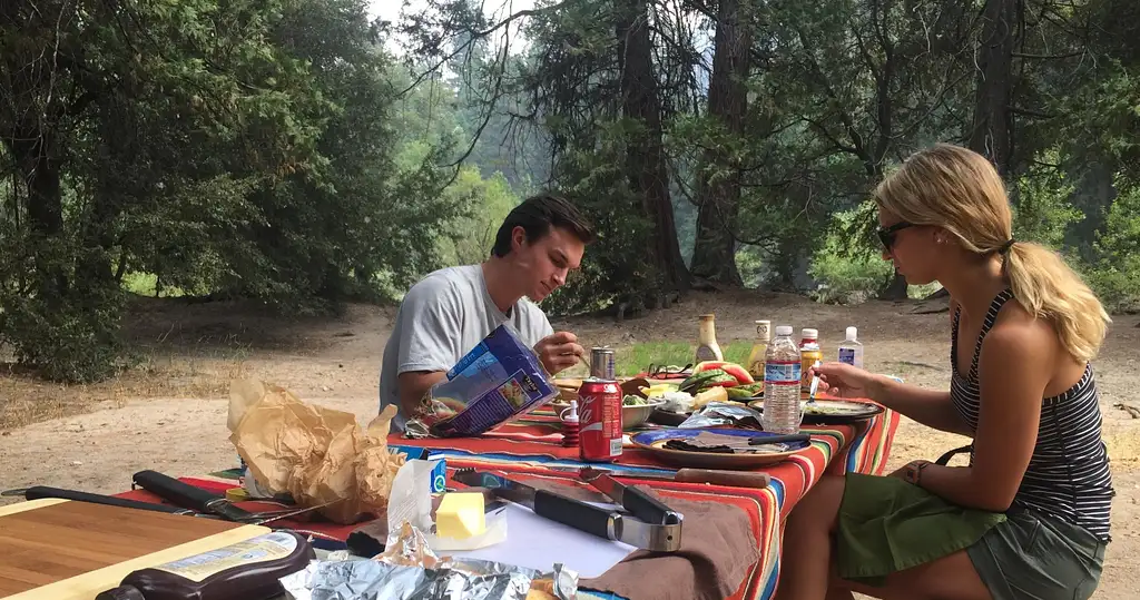Yosemite Valley Sightseeing & Cookout Adventure