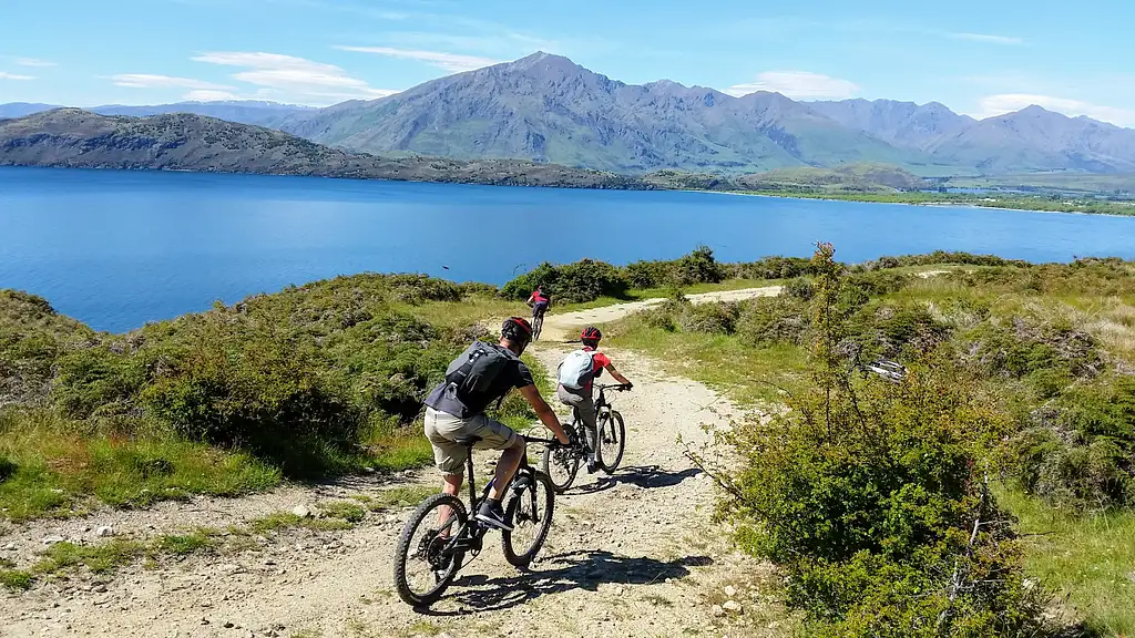 Wanaka Boat & Bike Tour