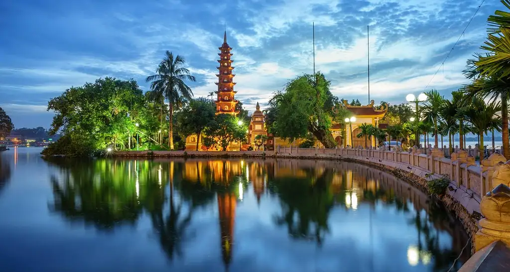 8 Day North & Central Vietnam - Hanoi to Hoi An | G Adventures 18 to 35's