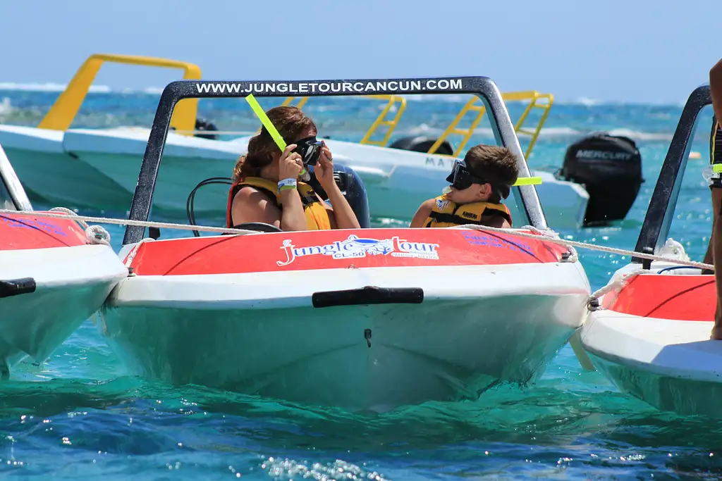 Cancun Speed Boat & Snorkelling Tour
