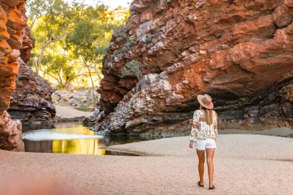 4 Day Red Centre to West MacDonnell Tour | From Ayers Rock/Yulara (BDTNT150EXT)