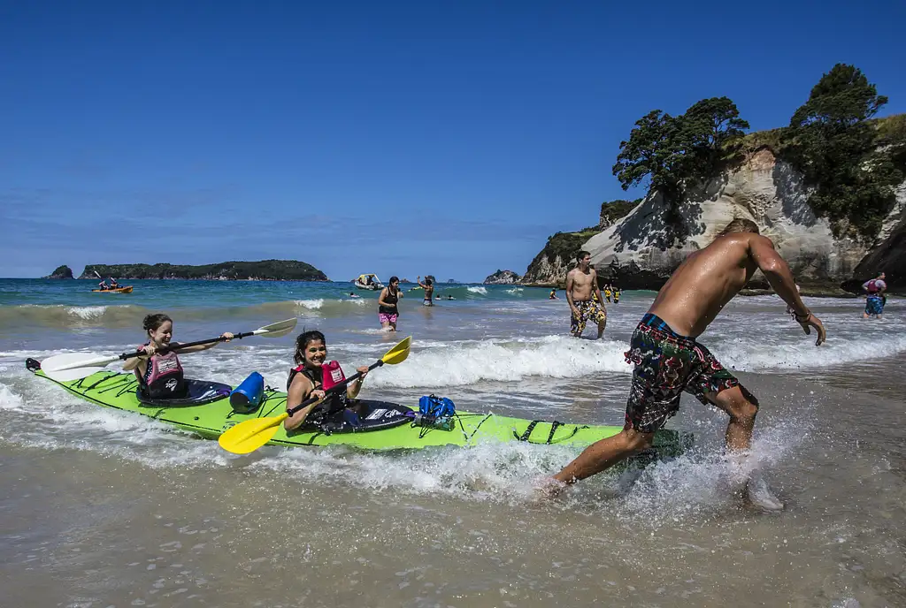 20 Day Legendary New Zealand Tour | Auckland to Wellington | Haka Tours