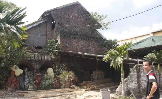 Vietnamese Pottery Workshop
