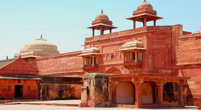 Fatehpur Sikri - Rajasthan with Taj Mahal Tour